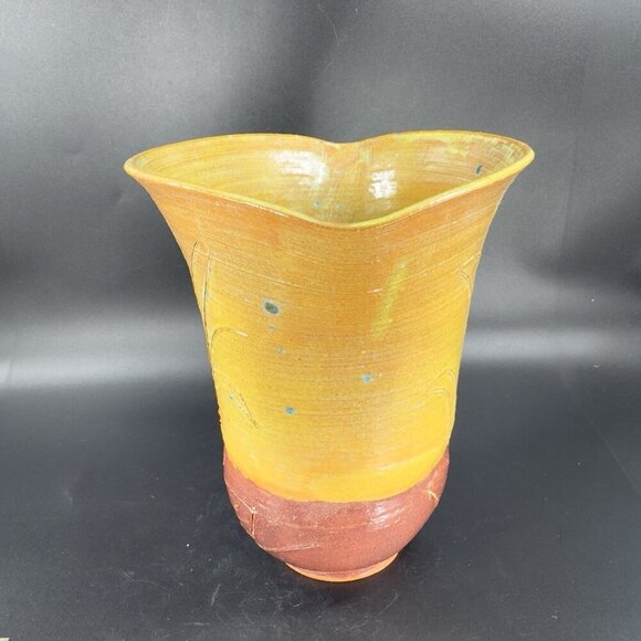 Vintage Oval Hand Made Studio Pottery Vase Etched RedWare Pottery Vessel Vase - Picture 14 of 16